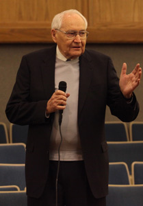 Elder L. Tom Perry