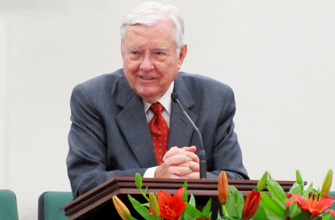 Elder Ballard in Mexico