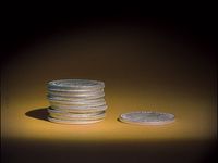 九枚硬幣與一枚硬幣