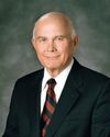 Ouderling Dallin H. Oaks