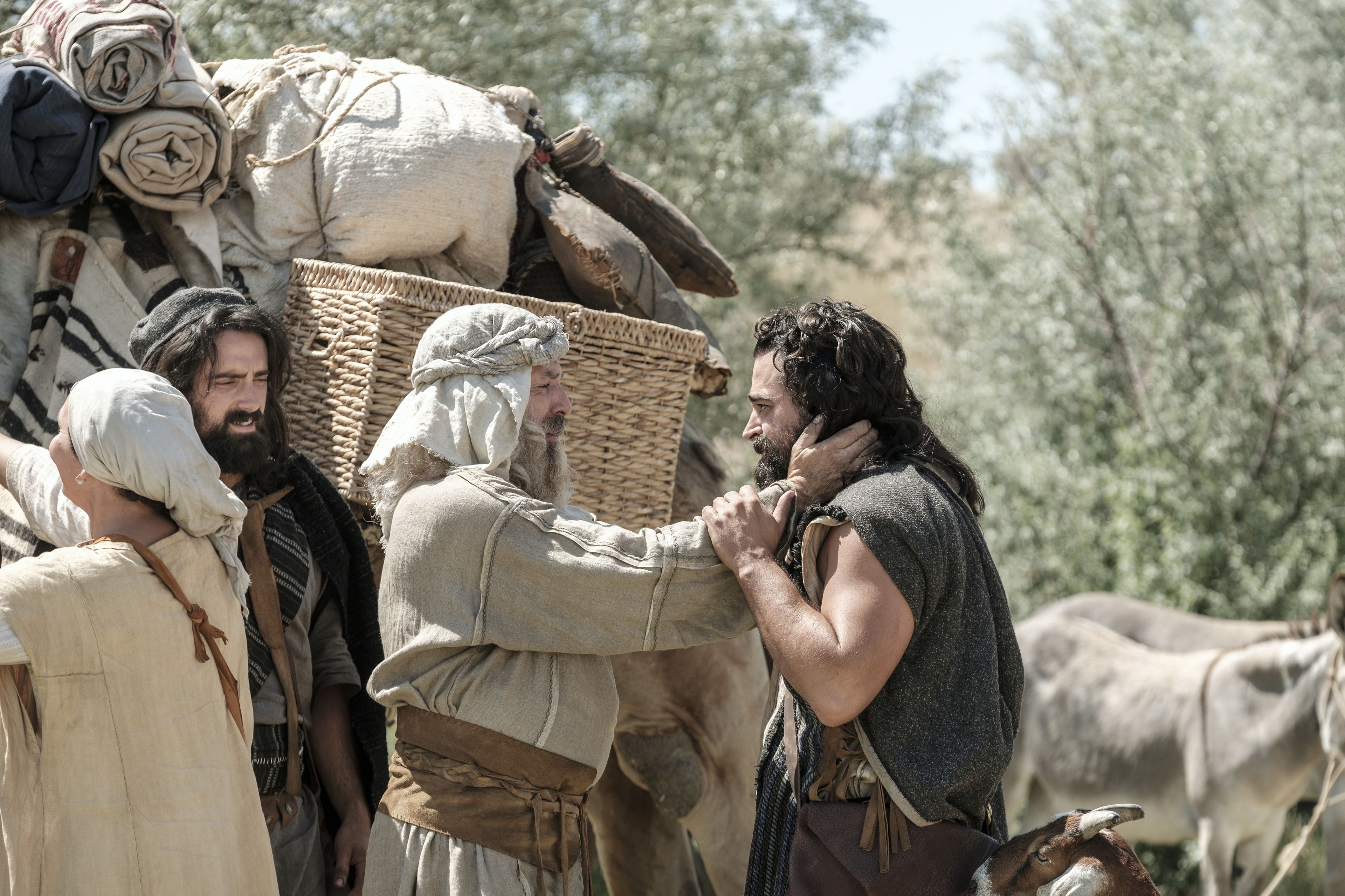 Lehi bids Laman and his brothers farewell before their return to Jerusalem.