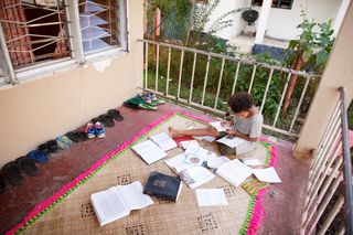 Fiji: Studying Scriptures
