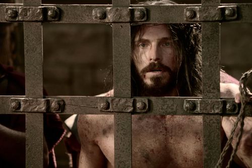 Matthew 27:26–50, Jesus scourged in prison
