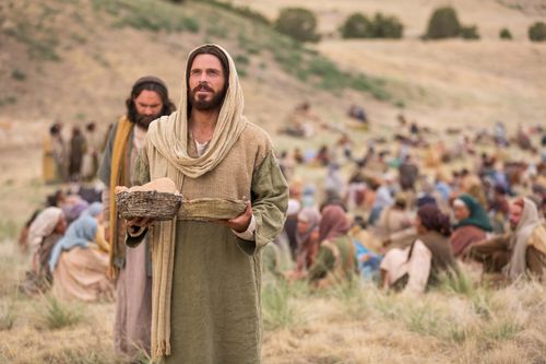 Jesus feeding the multitude