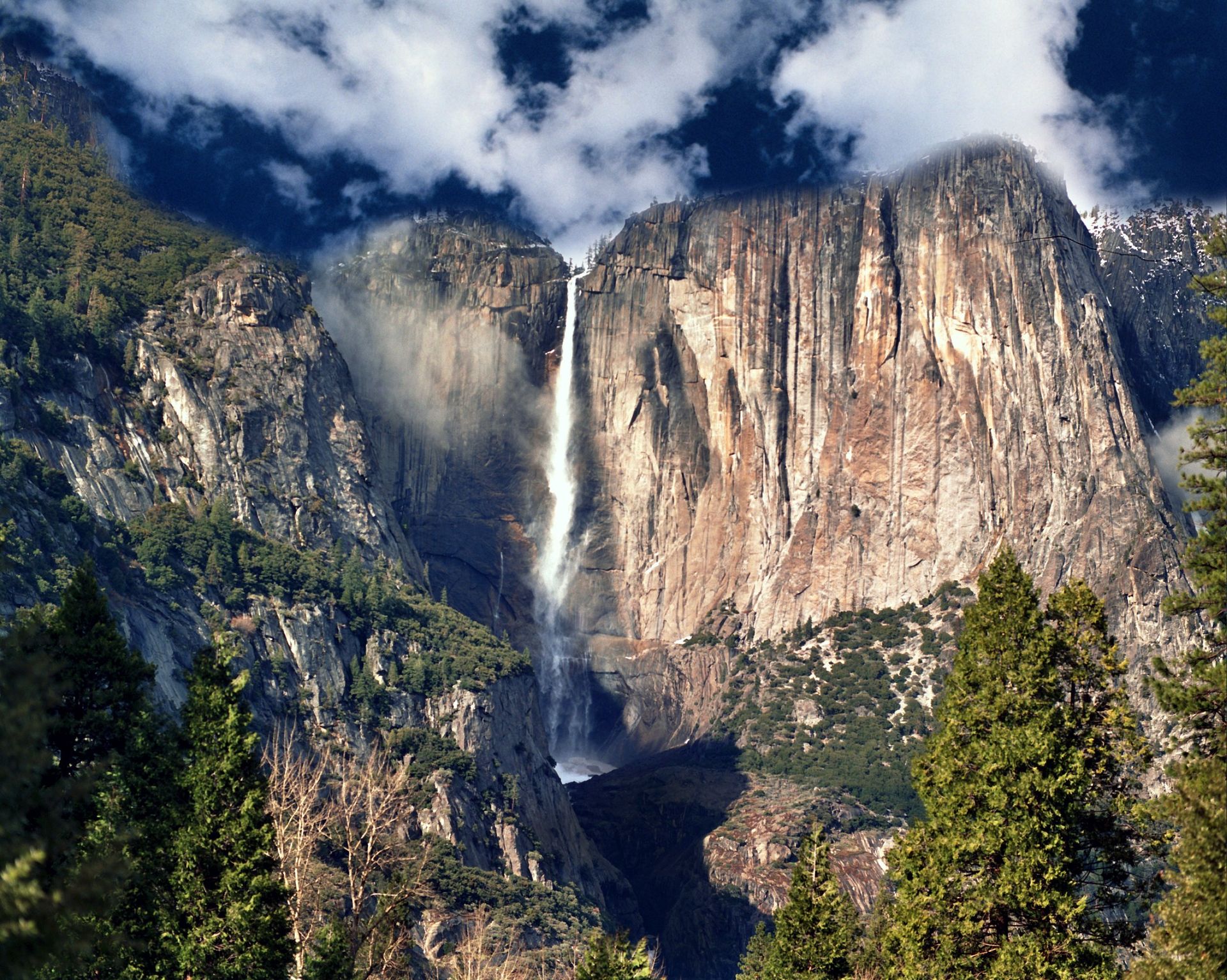 A waterfall over a cliff in Yosemite National Park.