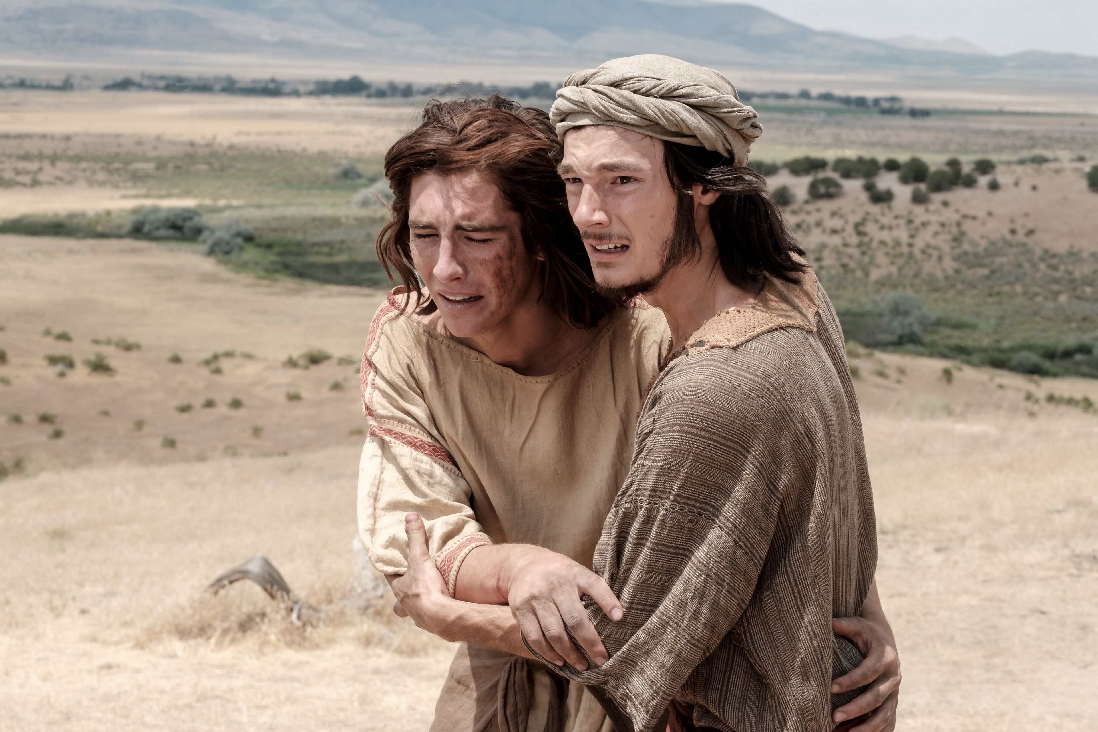 Sam comforts Nephi after Nephi was tied up by Laman and Lemuel.