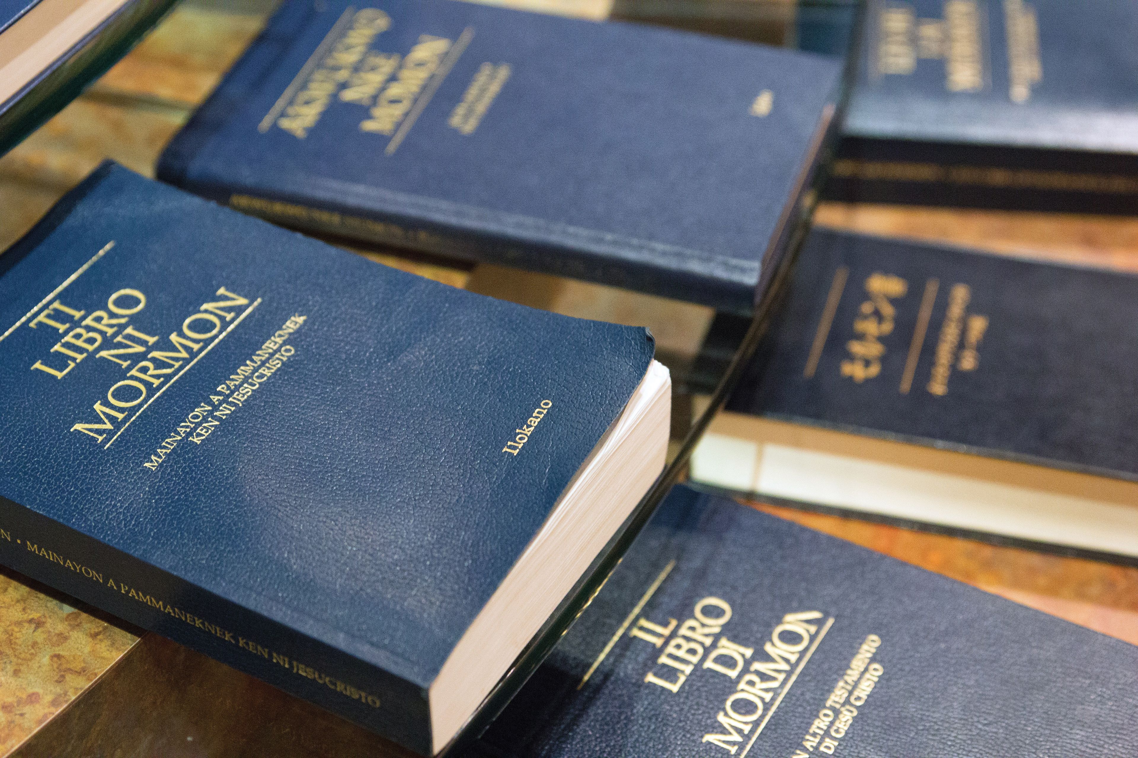 Copies of the Book of Mormon in a variety of languages at the Independence Visitors’ Center in Missouri.