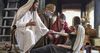 Jesus Raising the Daughter of Jairus [Yesus Membangkitkan Anak Perempuan Yairus], oleh Dan Burr