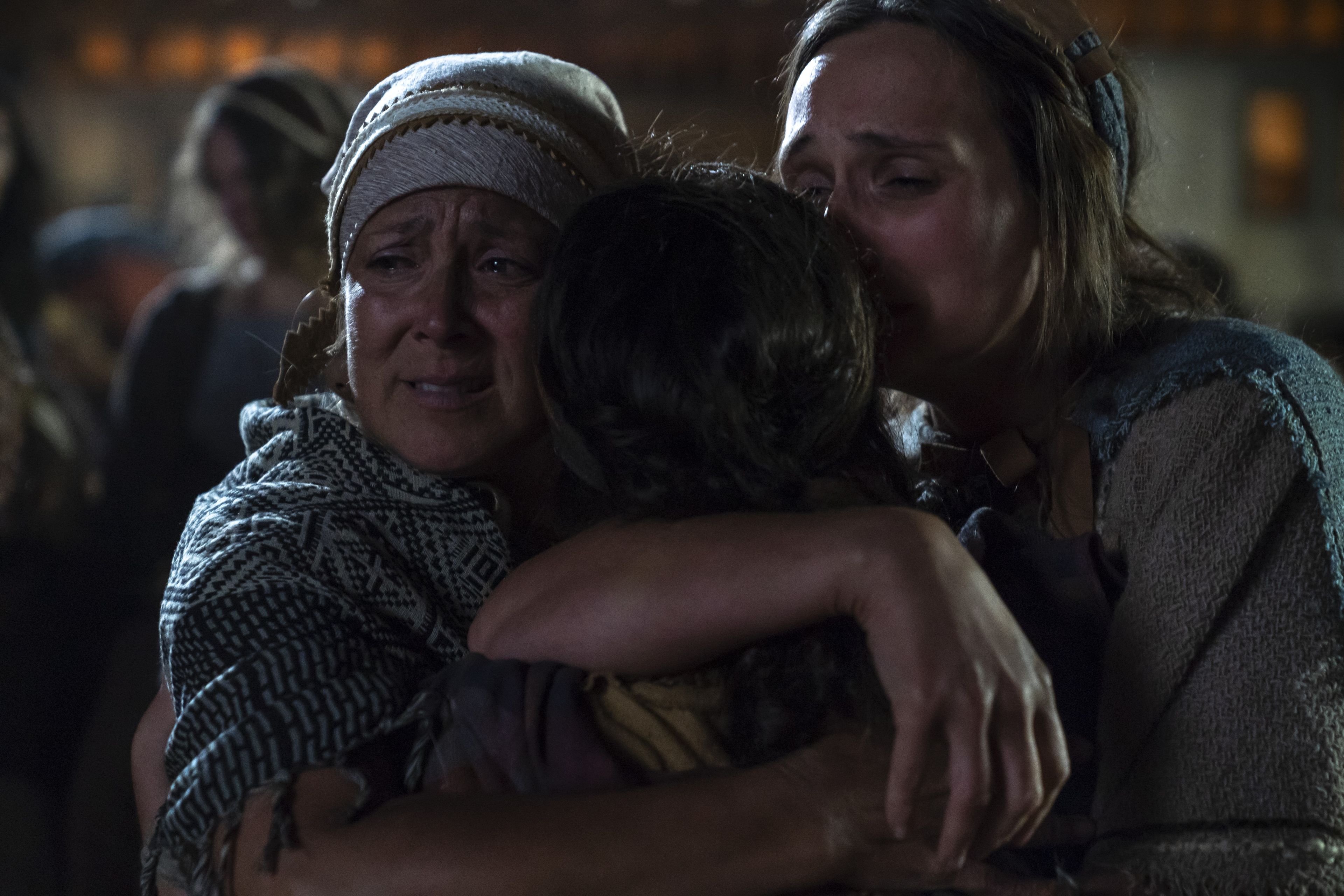 Ishmael's wife and her daughter say goodbye as they prepare to flee.
