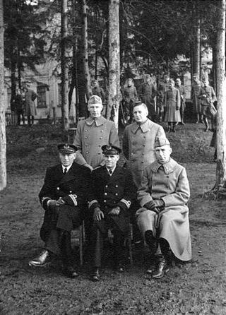 Pieter Vlam with other prisoners in Stalag 371
