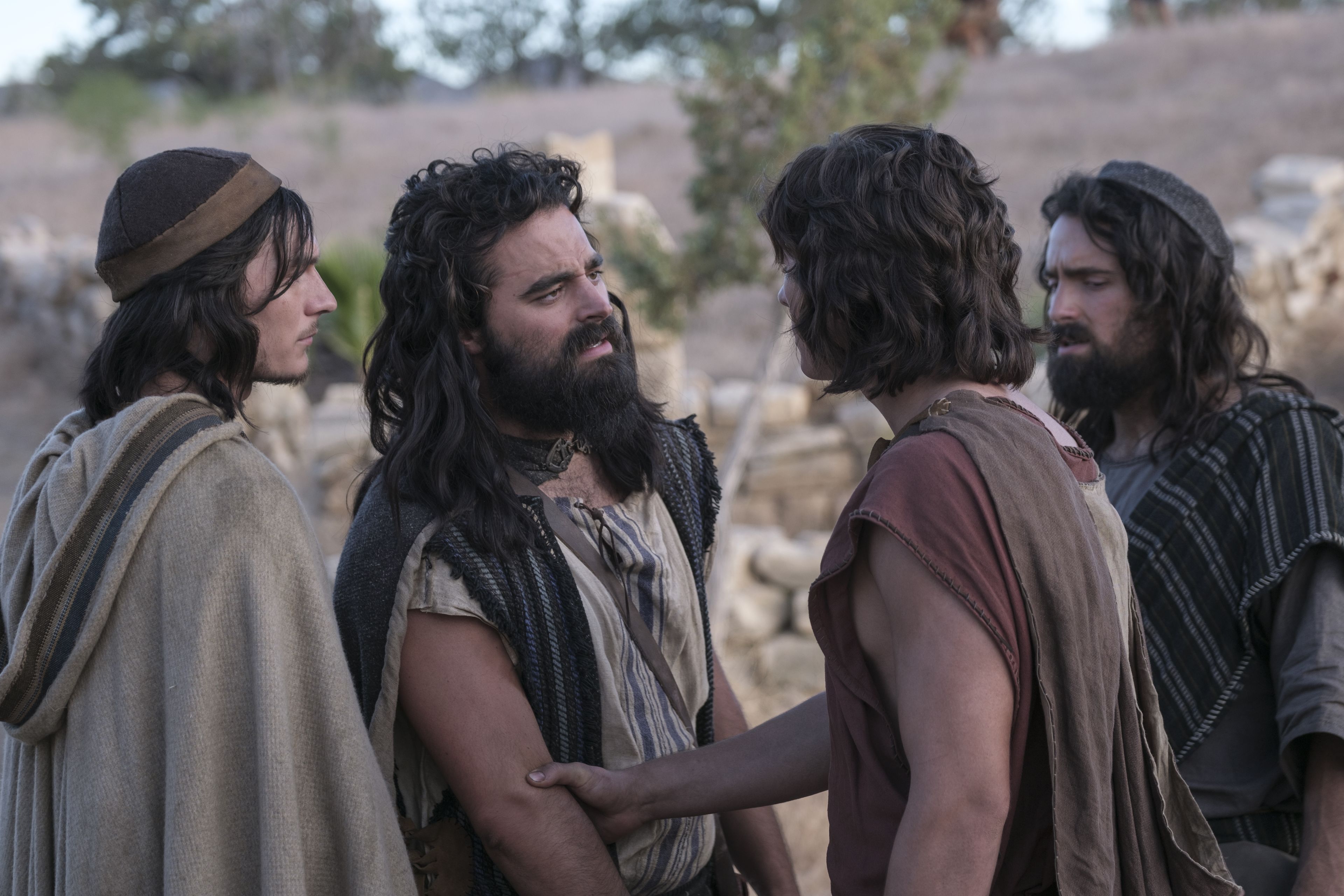 Nephi and his brothers discuss how to approach Laban.