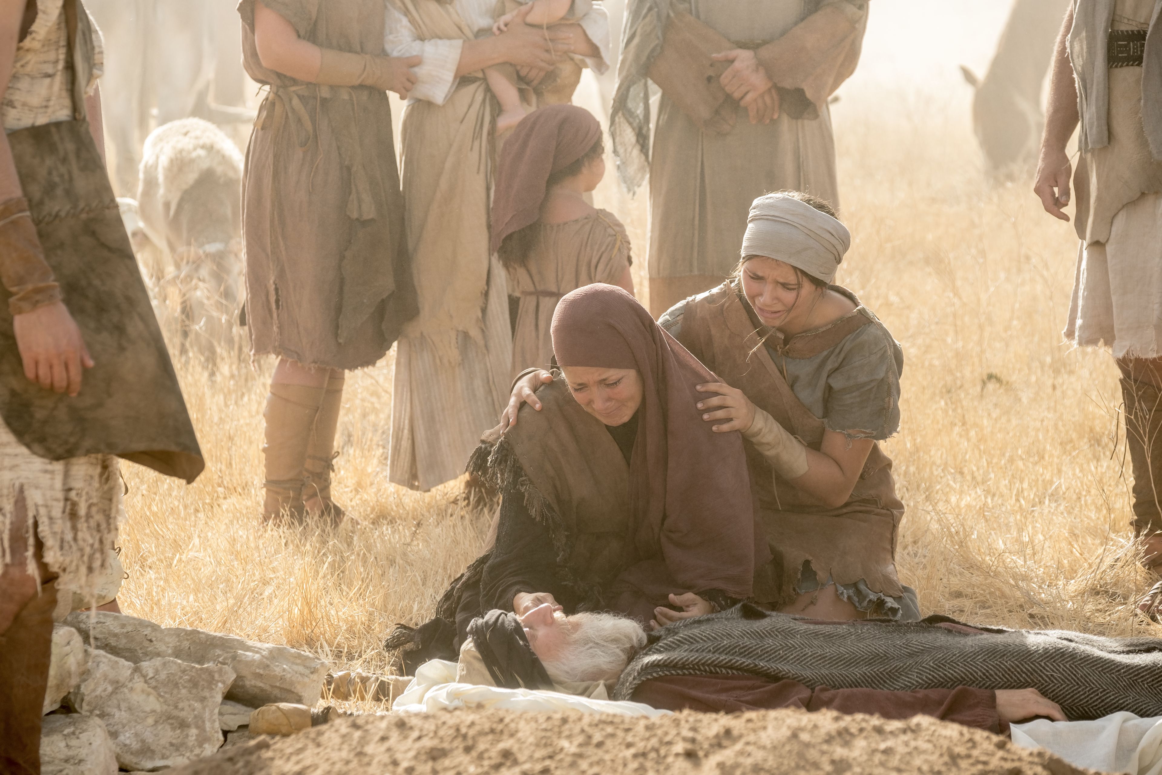 Ishmael's wife and daughter mourn his death.