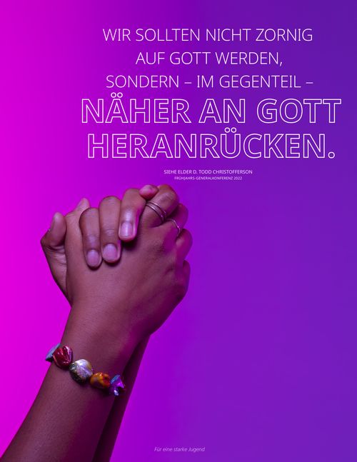 Poster mit zum Gebet gefalteten Händen