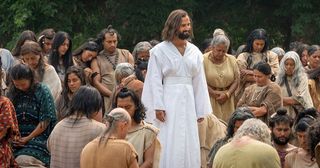 discípulos orando alrededor de Cristo
