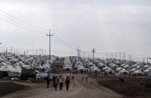 Tenda në një kamp refugjatësh
