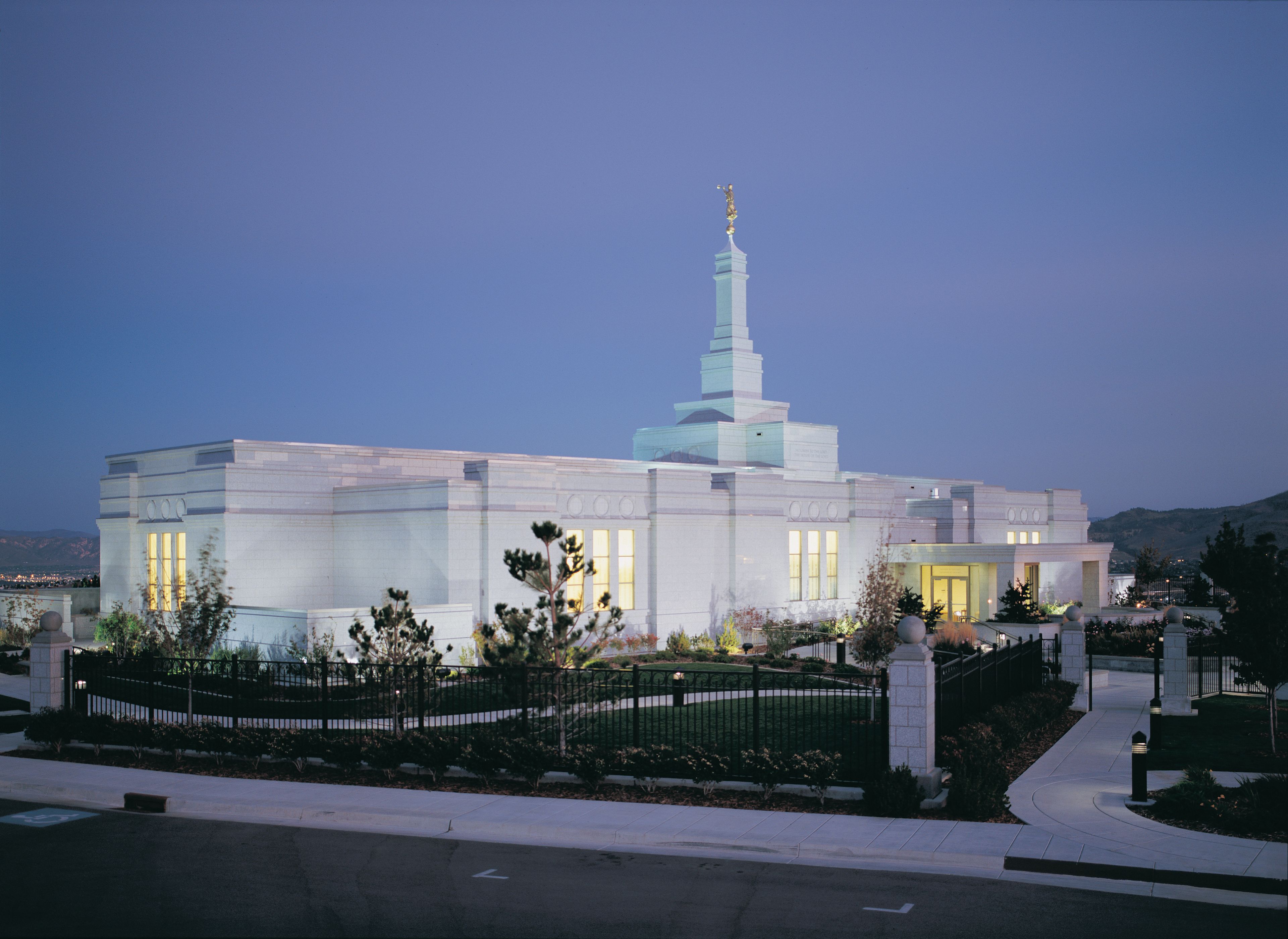 The Reno Nevada Temple in the late evening.
