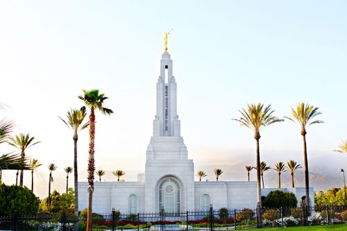 加州雷兰圣殿
