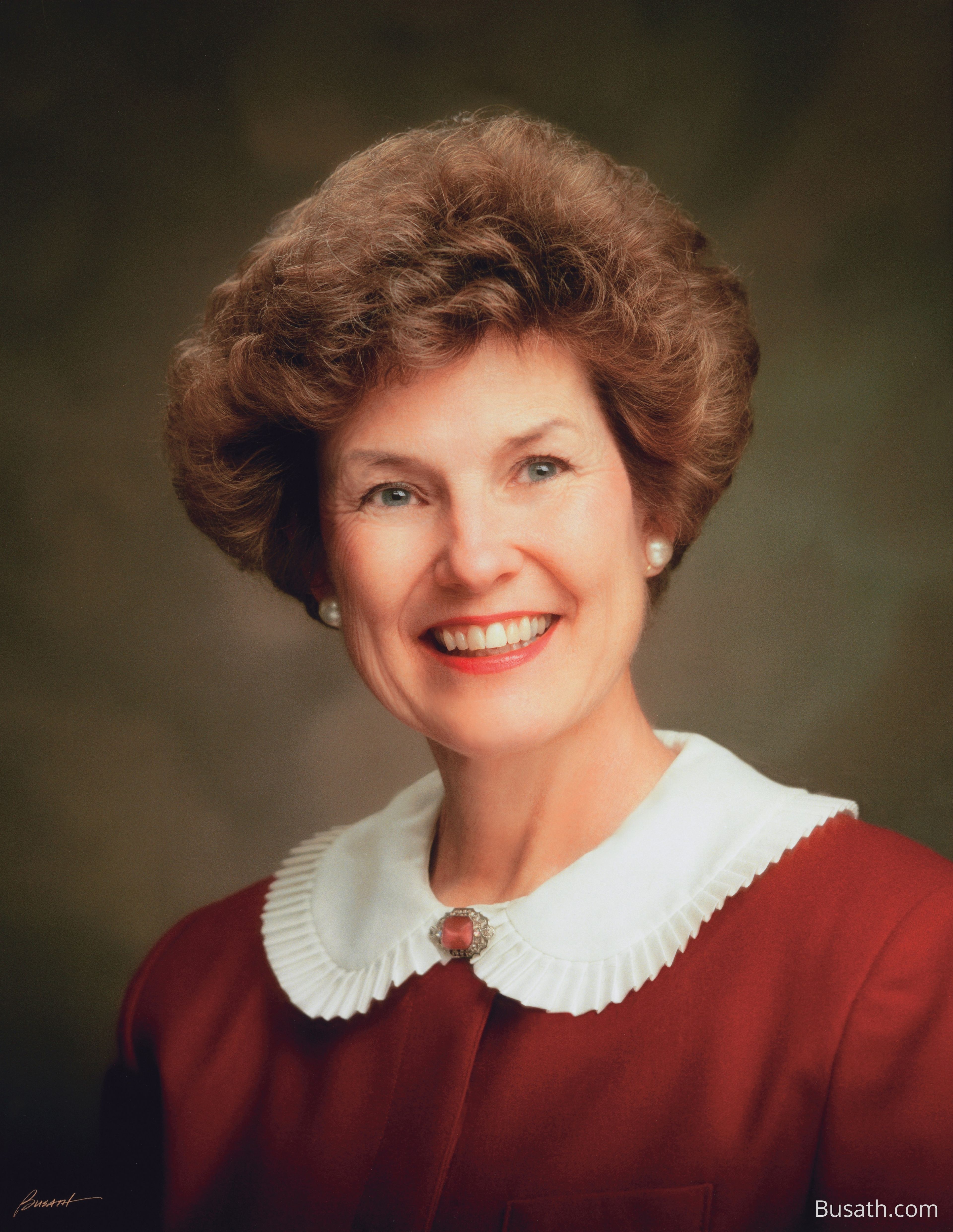 A portrait of Barbara Woodhead Winder, who served as the 11th general president of the Relief Society from 1984 to 1990.
