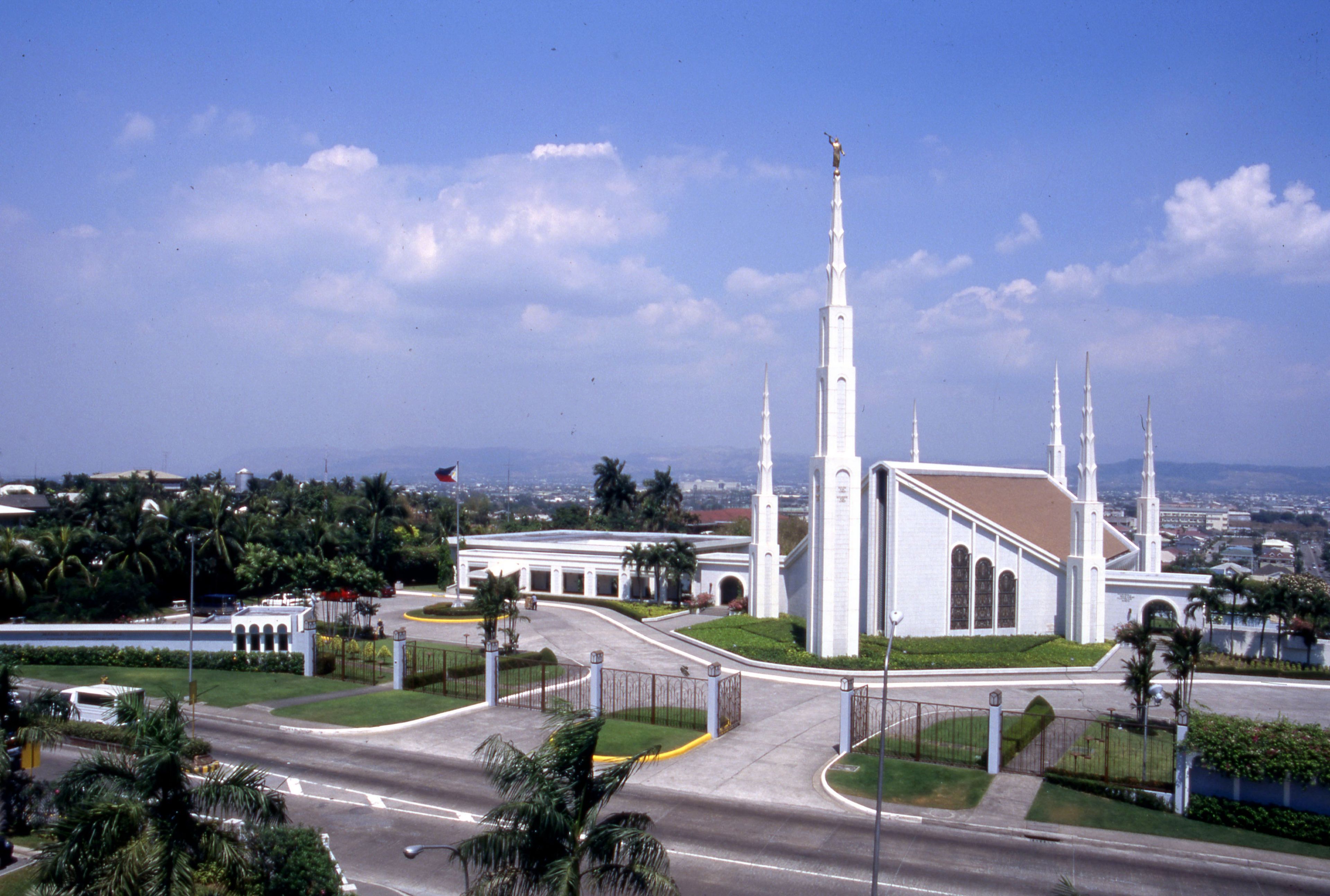 The Manila Philippines Temple and grounds.