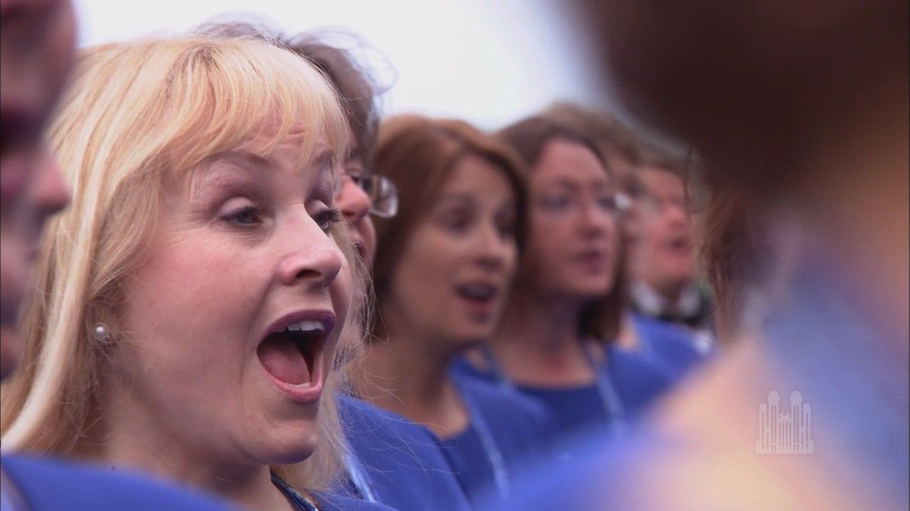 On the banks of the Missouri River, the Mormon Tabernacle Choir and Orchestra at Temple Square present "Amazing Grace" arranged by Mack Wilberg.Episode 4267. Aired June 26, 2011.