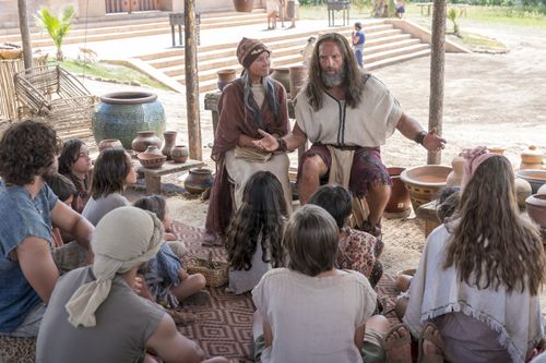 Nephites listen to Nephi as he teaches them about baptism and the doctrine of Christ.