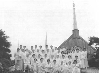 Membros coreanos no Templo de Seul