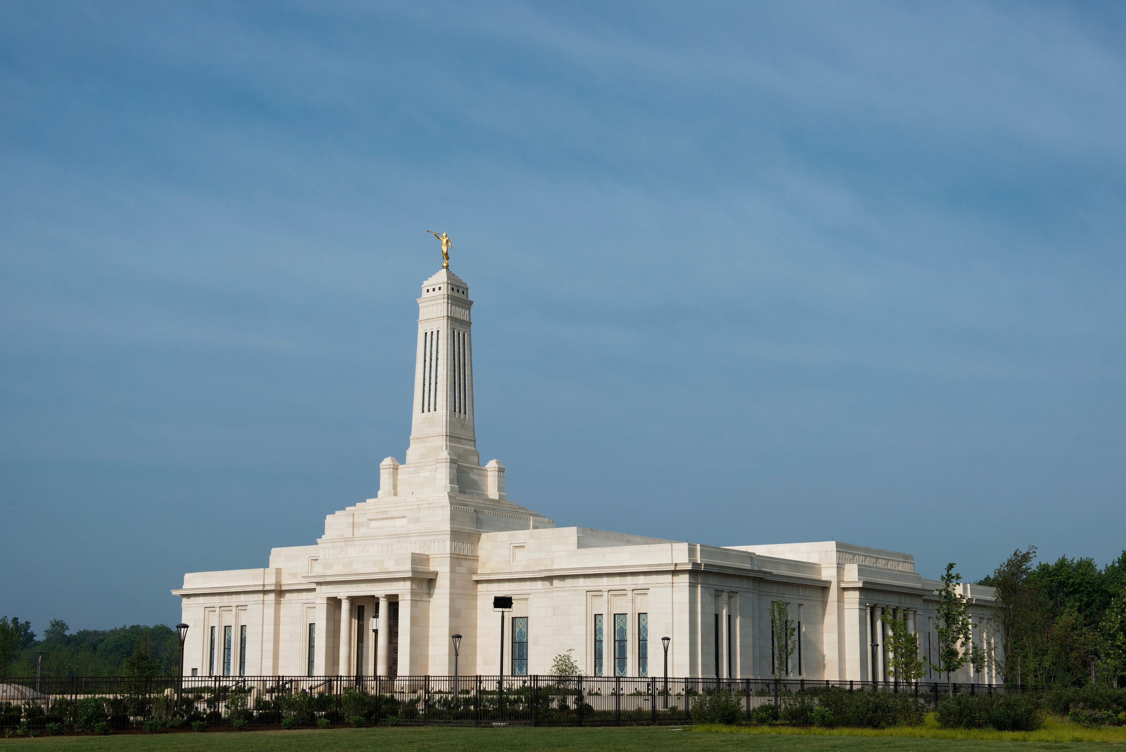 The Indianapolis Indiana Temple and grounds in the daytime.