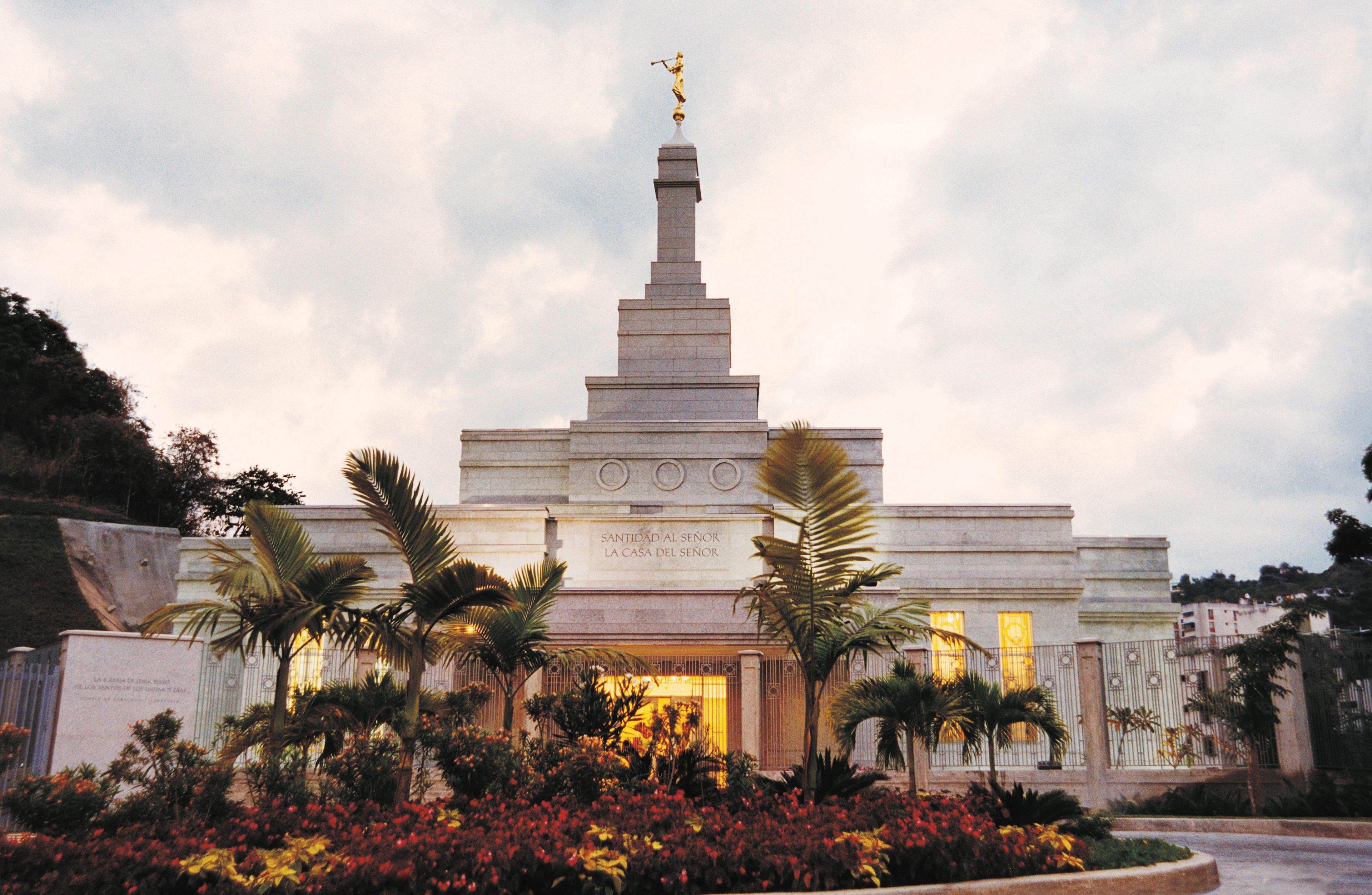 A front view of the Caracas Venezuela Temple on a cloudy day.