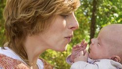 Elaine Bradley fala sobre Jesus Cristo