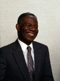 Élder Helvécio Martins