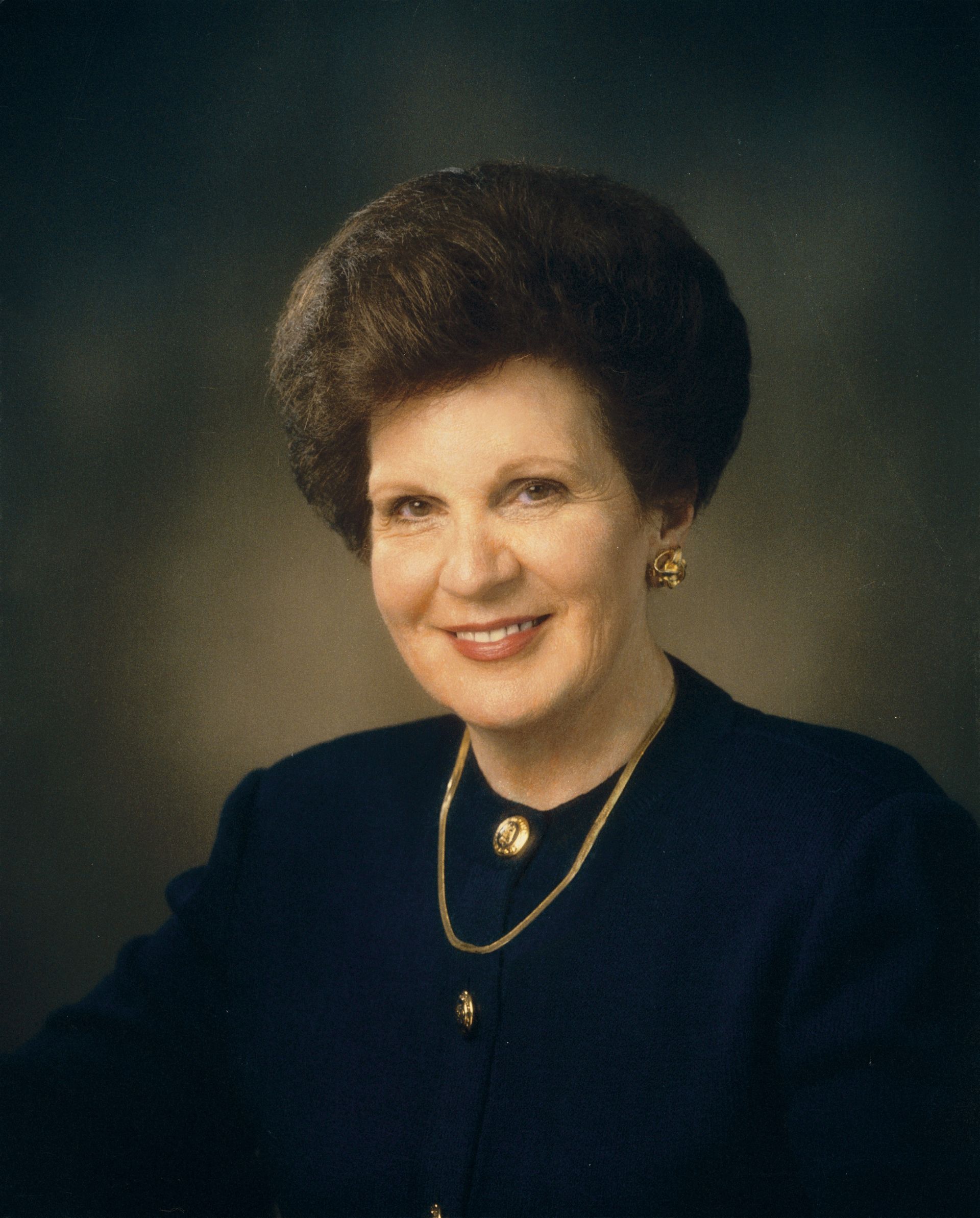 A portrait of Mary Ellen Wood Smoot, who served as the 13th general president of the Relief Society from 1997 to 2002.