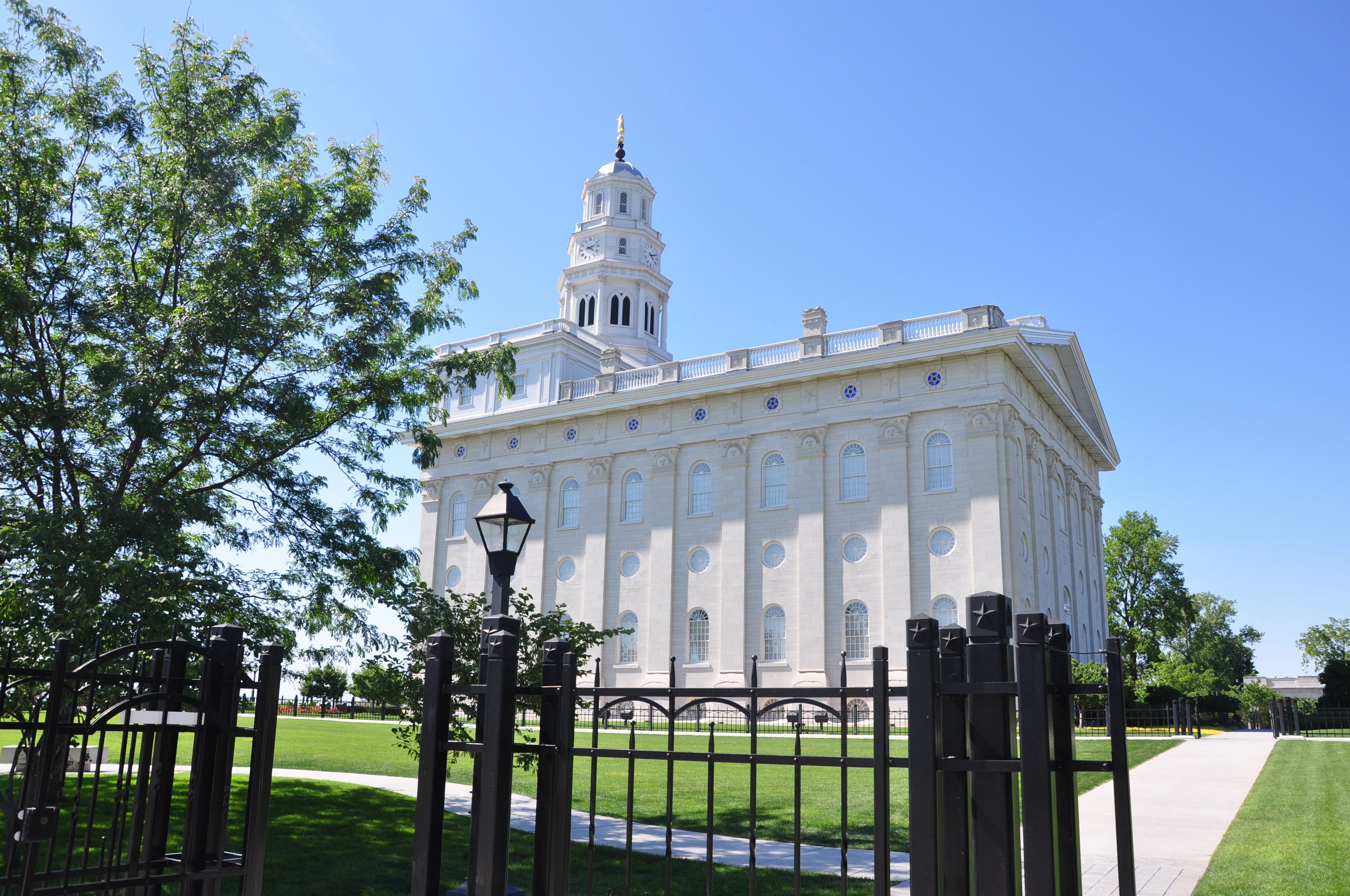 The Nauvoo Illinois Temple on a sunny day.